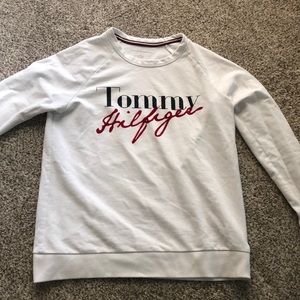 tommy hilfiger sweatshirt